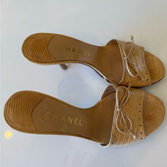 Chanel CC Logo Bow Beige Tan Leather Pastel Kitten Heels EU 36.5 US 6.5 Vintage - Picture 2 of 10